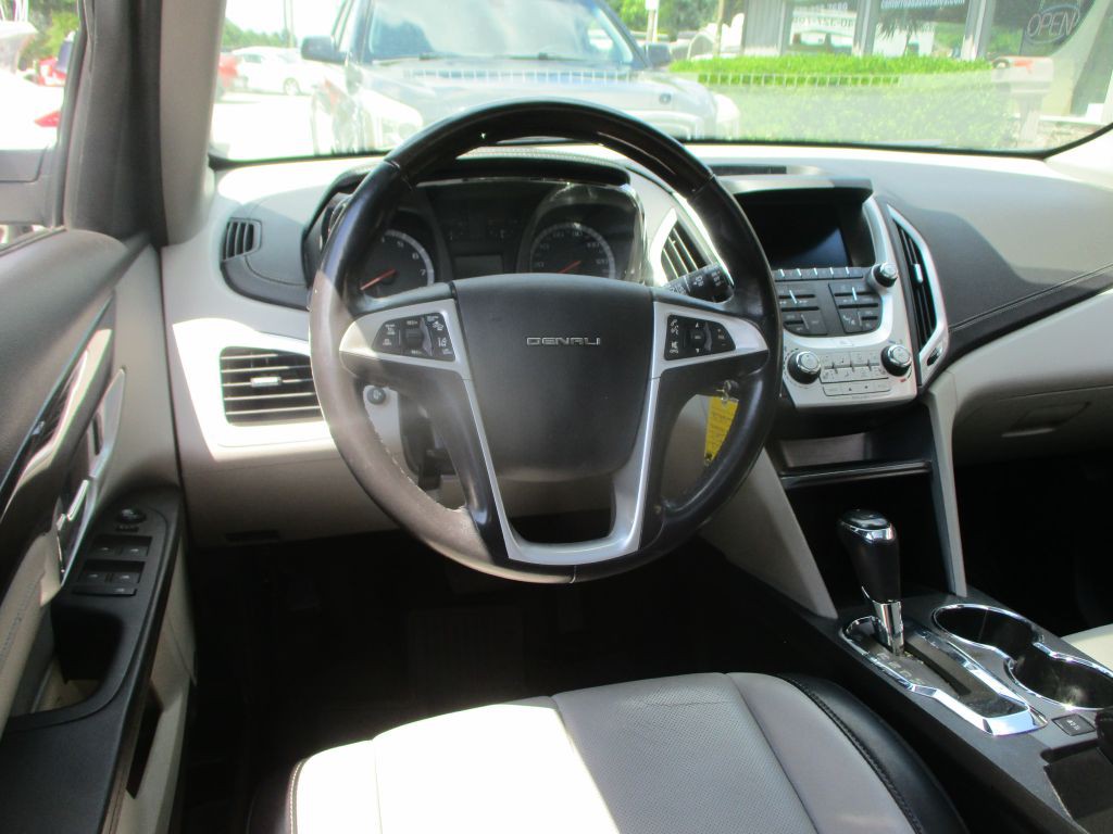 2017 GMC Terrain Image 9
