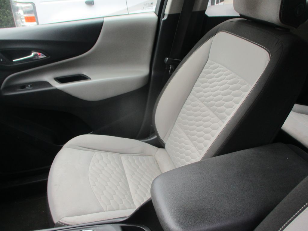 2018 Chevrolet Equinox Image 11