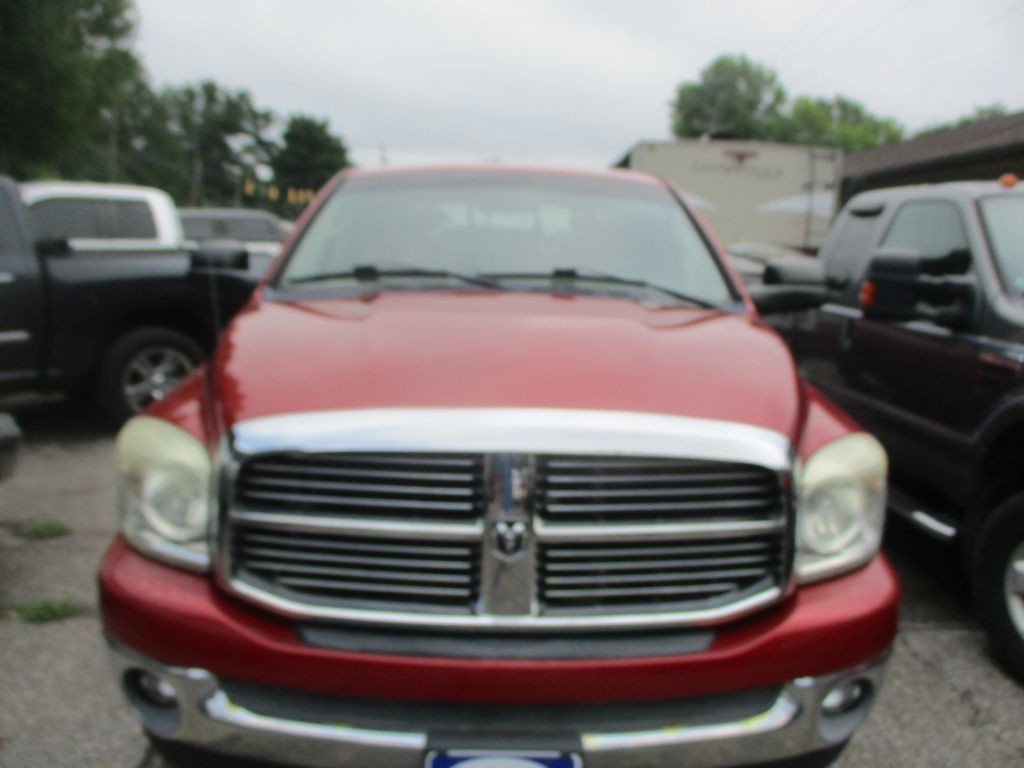 2008 Dodge Ram 1500 Image 2
