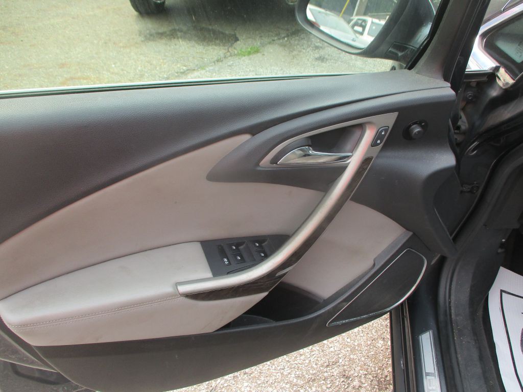 2013 Buick Verano Image 11