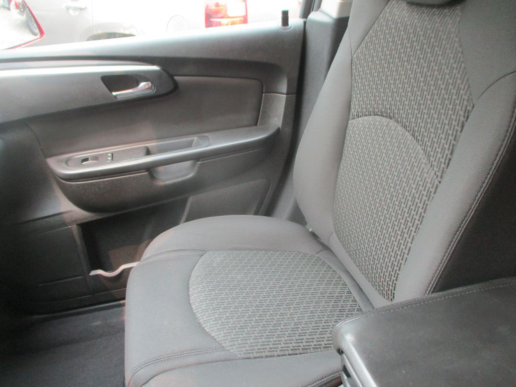 2012 Chevrolet Traverse Image 12