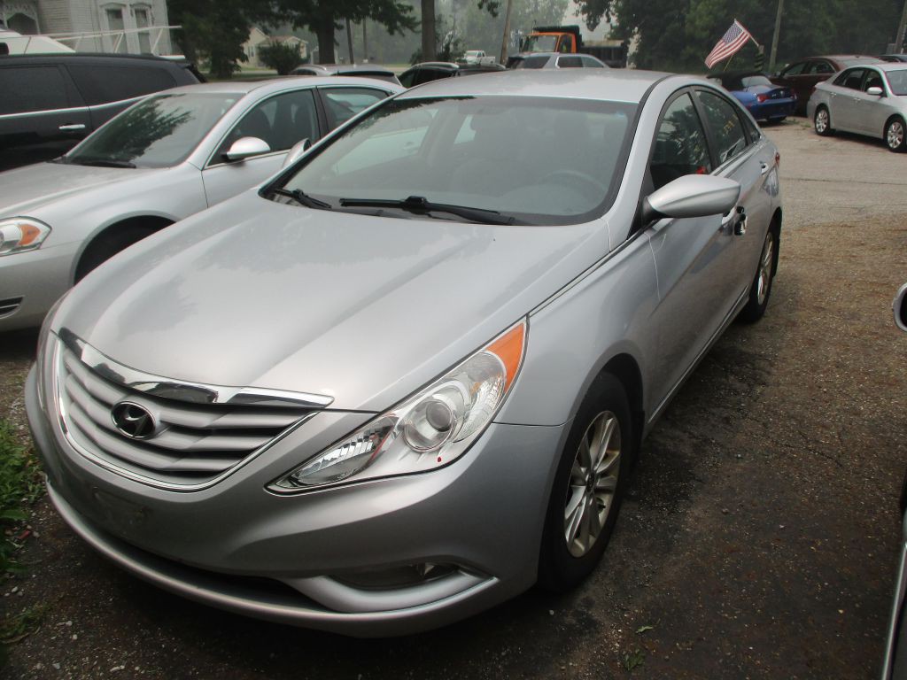 2013 Hyundai Sonata Image 3