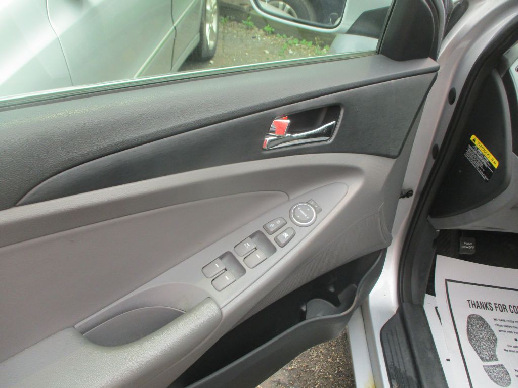 2013 Hyundai Sonata Image 11