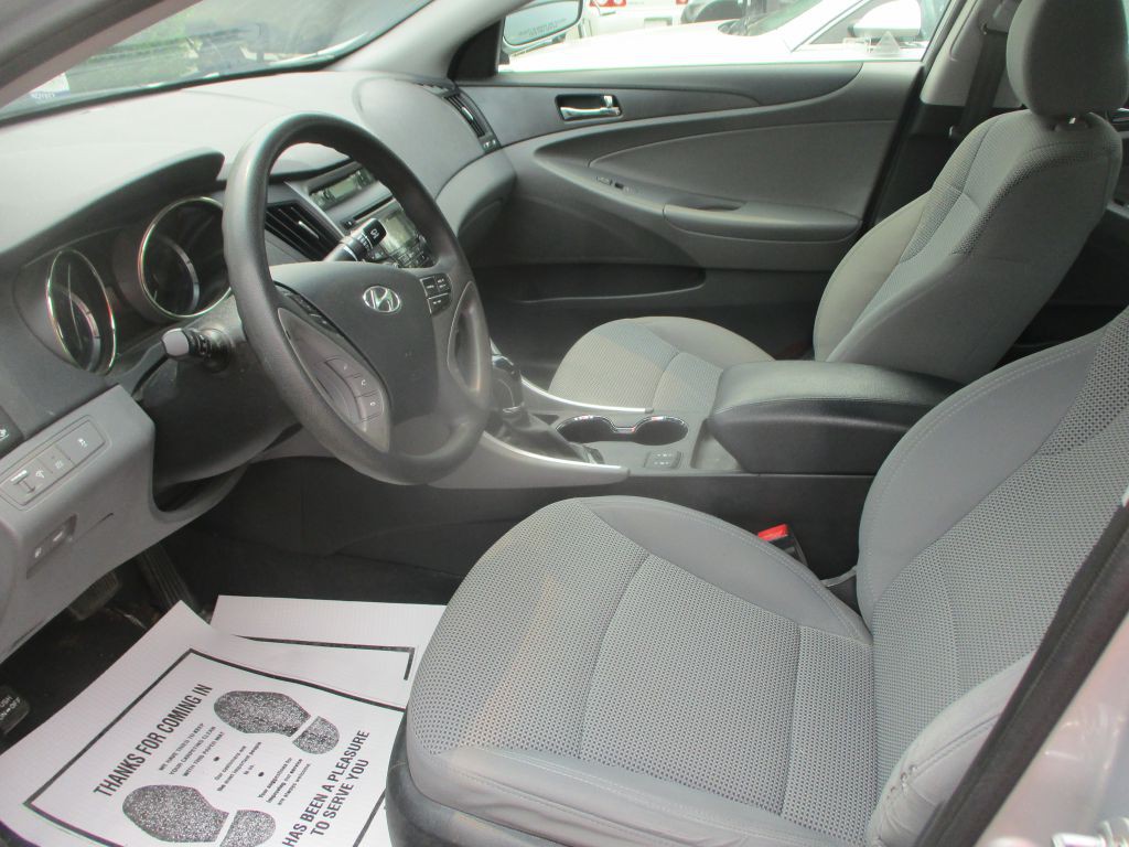 2013 Hyundai Sonata Image 13