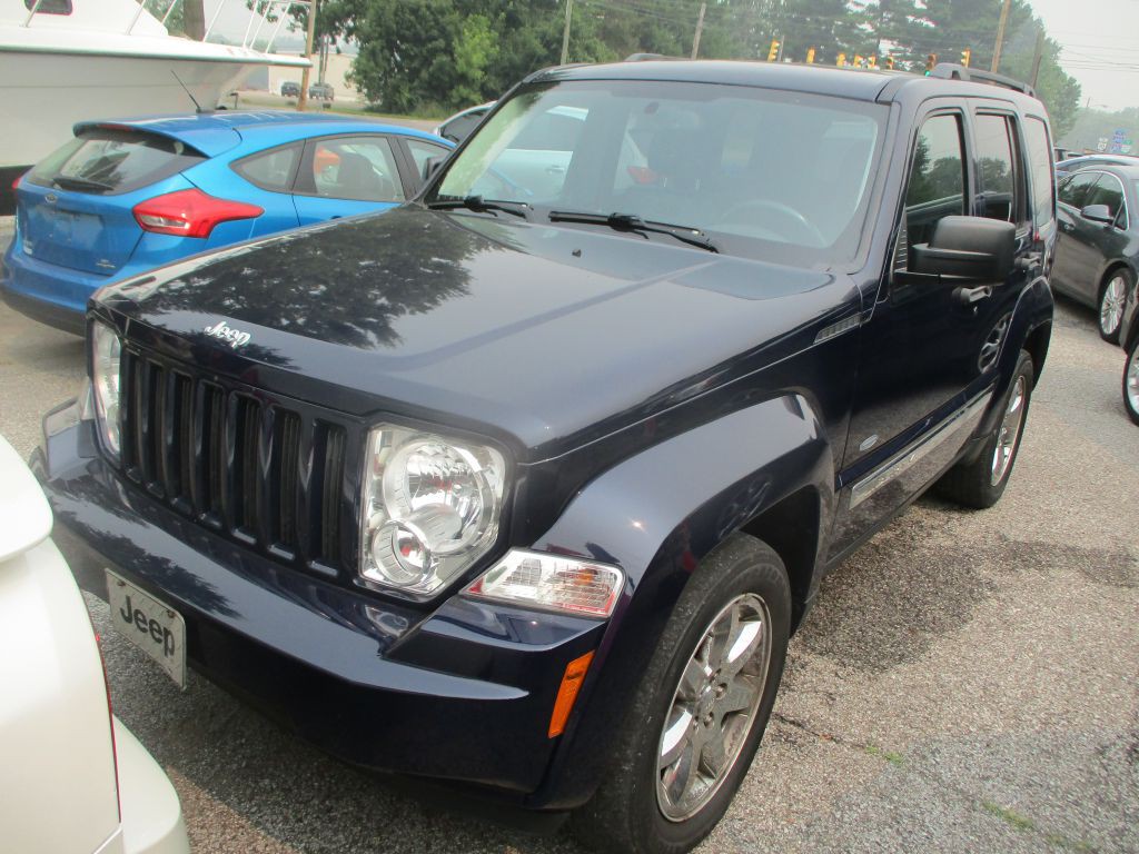 2012 Jeep Liberty Image 1