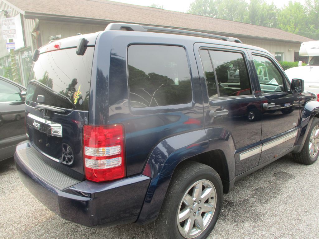 2012 Jeep Liberty Image 4