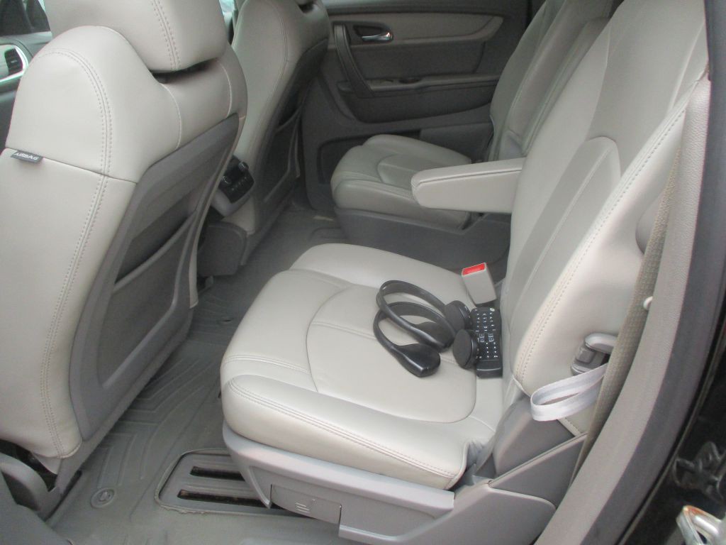 2017 Chevrolet Traverse Image 8