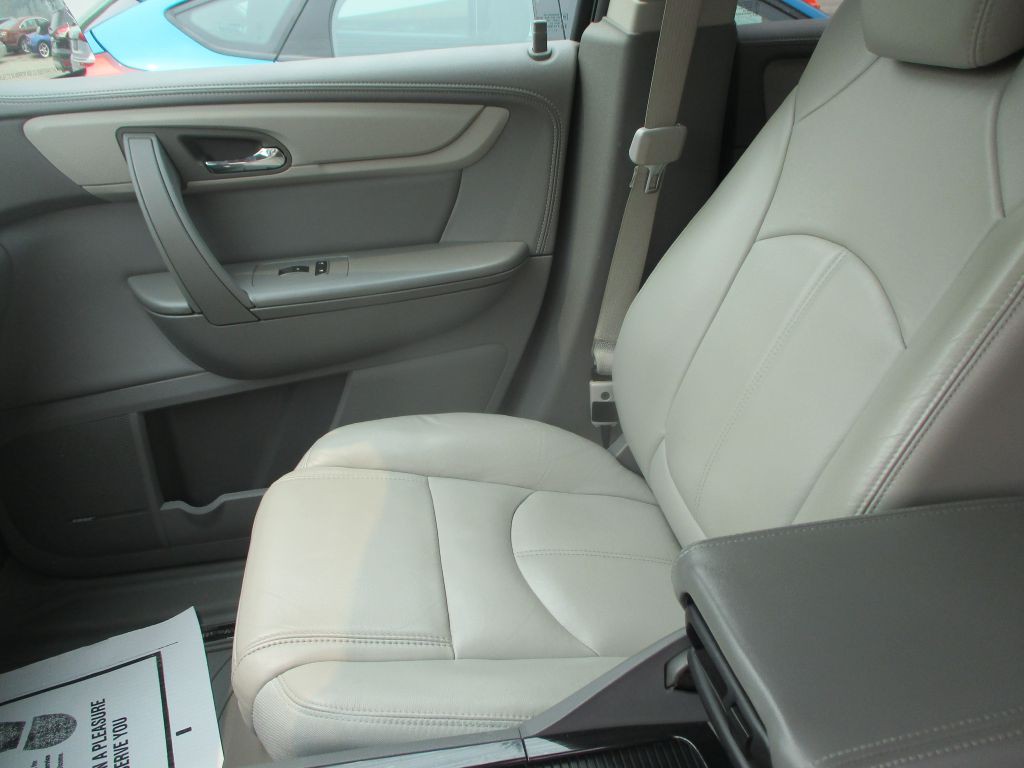 2017 Chevrolet Traverse Image 14