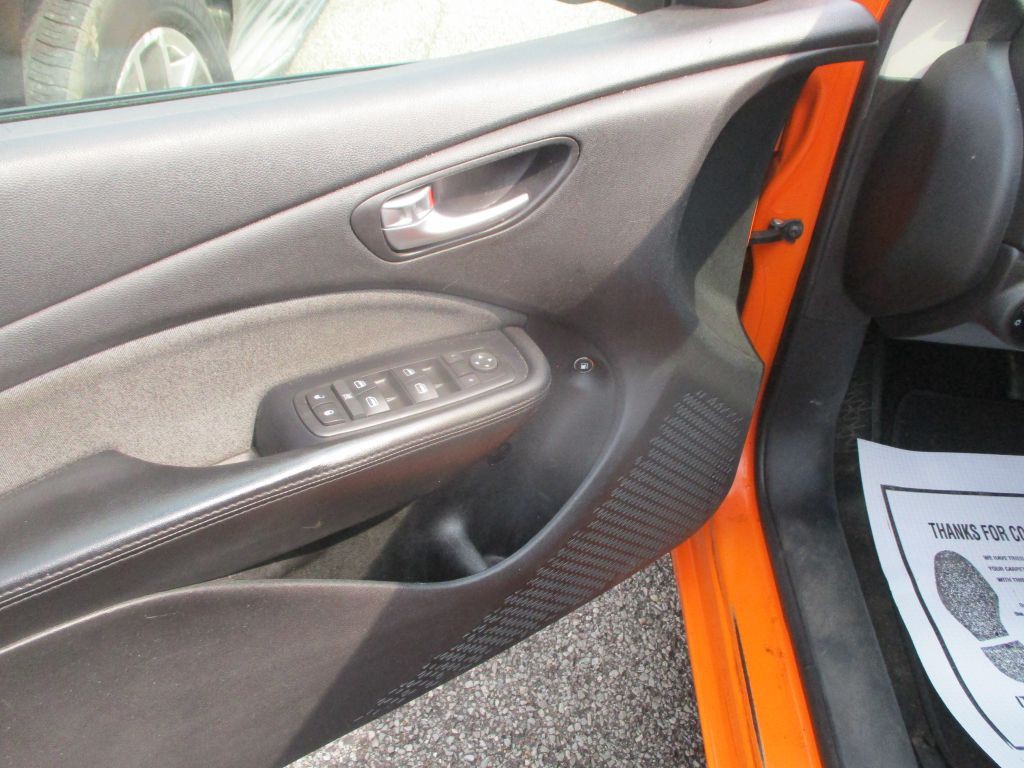 2013 Dodge Dart Image 9