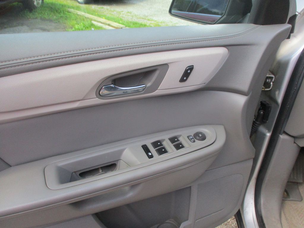 2014 Chevrolet Traverse Image 11