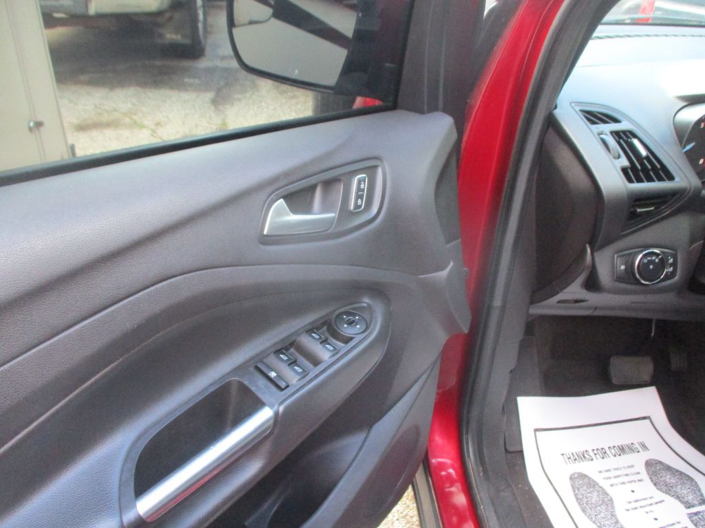 2015 Ford Escape Image 8