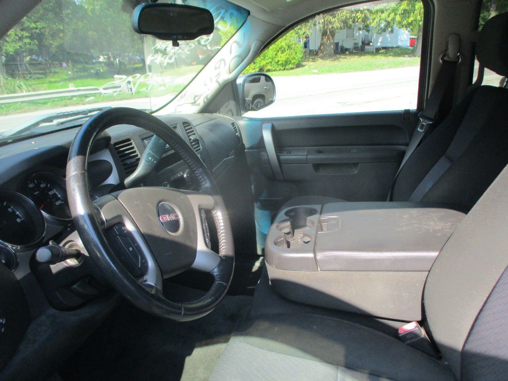 2011 GMC Sierra Image 10