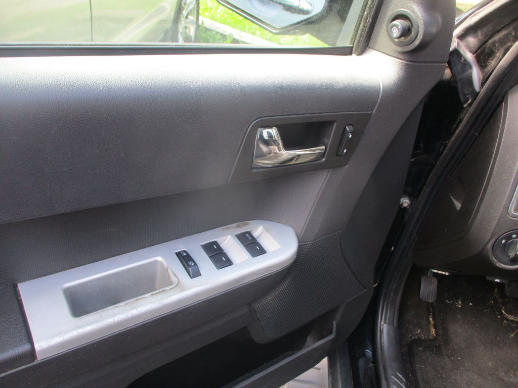 2008 Mercury Mariner Image 10