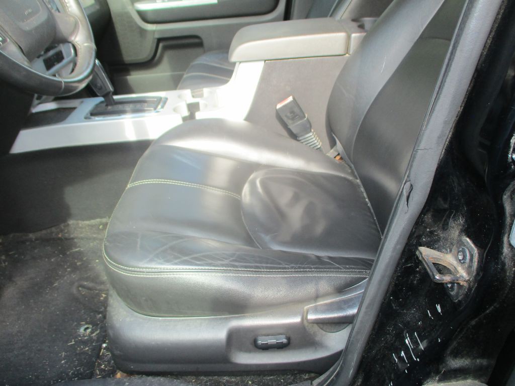 2008 Mercury Mariner Image 12
