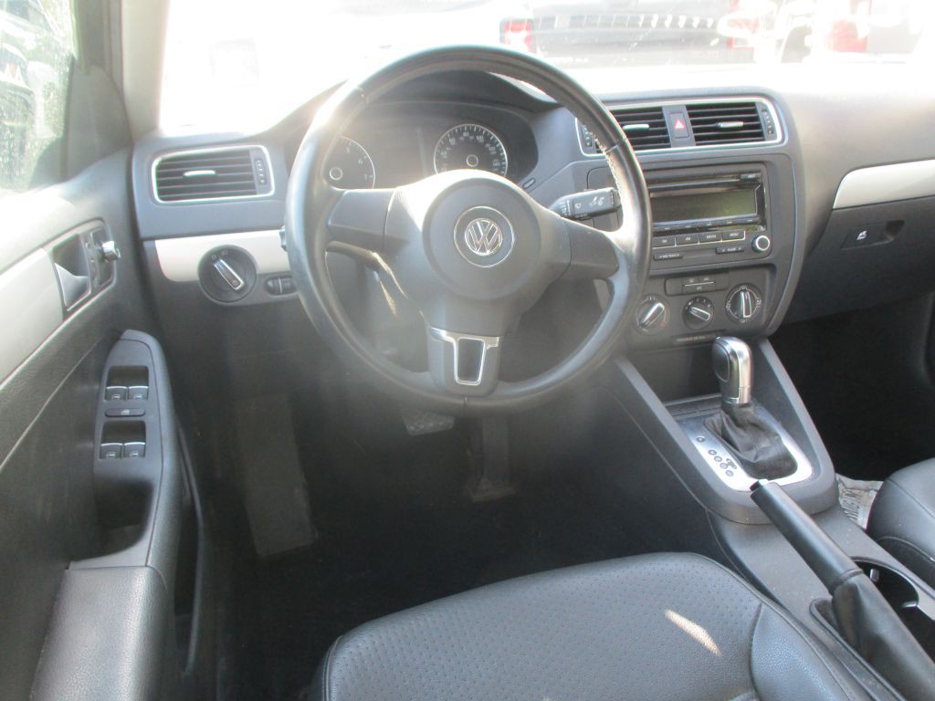2013 Volkswagen Jetta Image 6