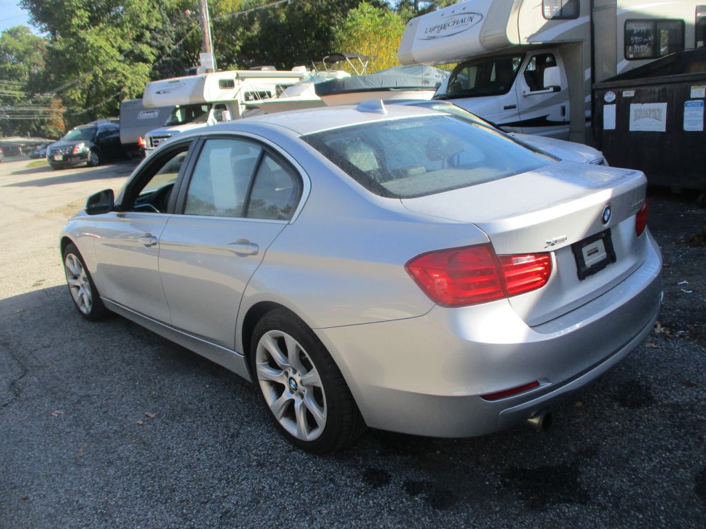 2015 BMW 3 Series Image 5