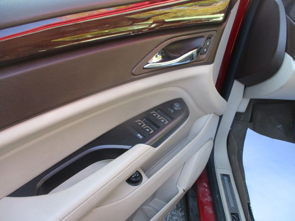 2014 Cadillac SRX Image 9