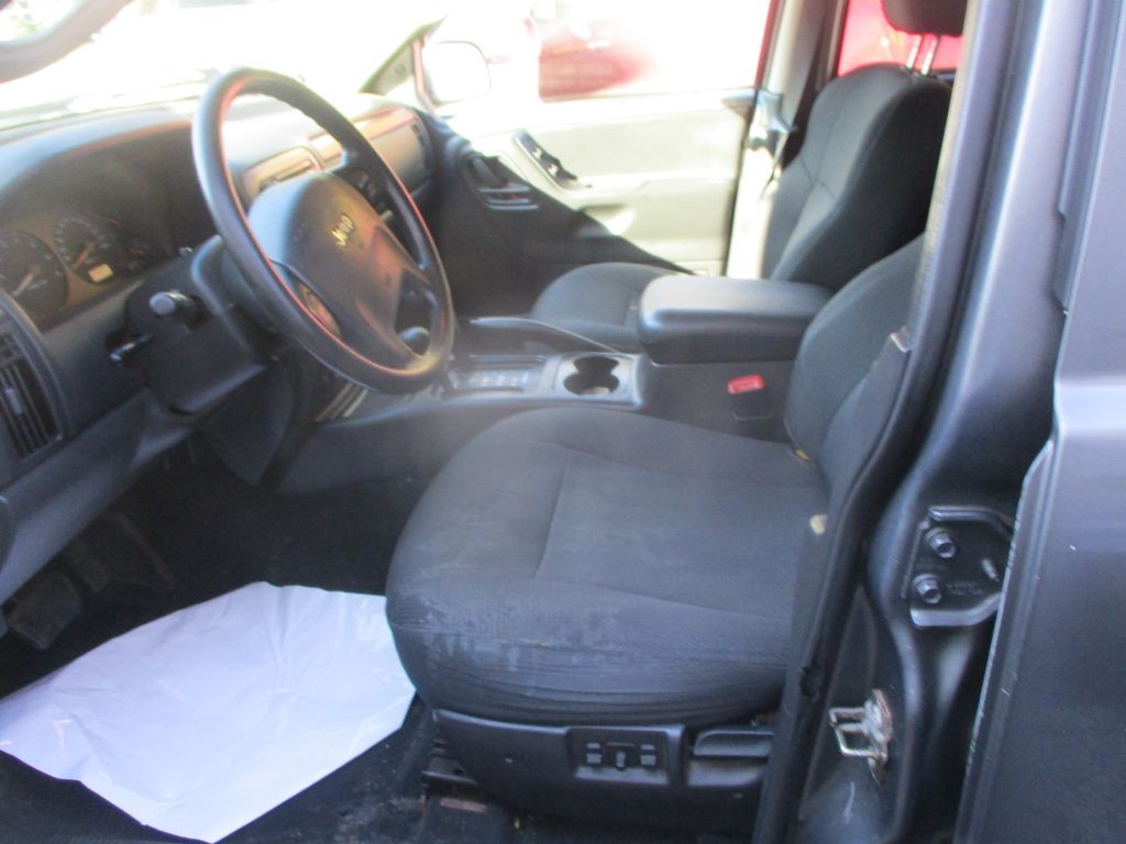 2003 Jeep Grand Cherokee Image 9