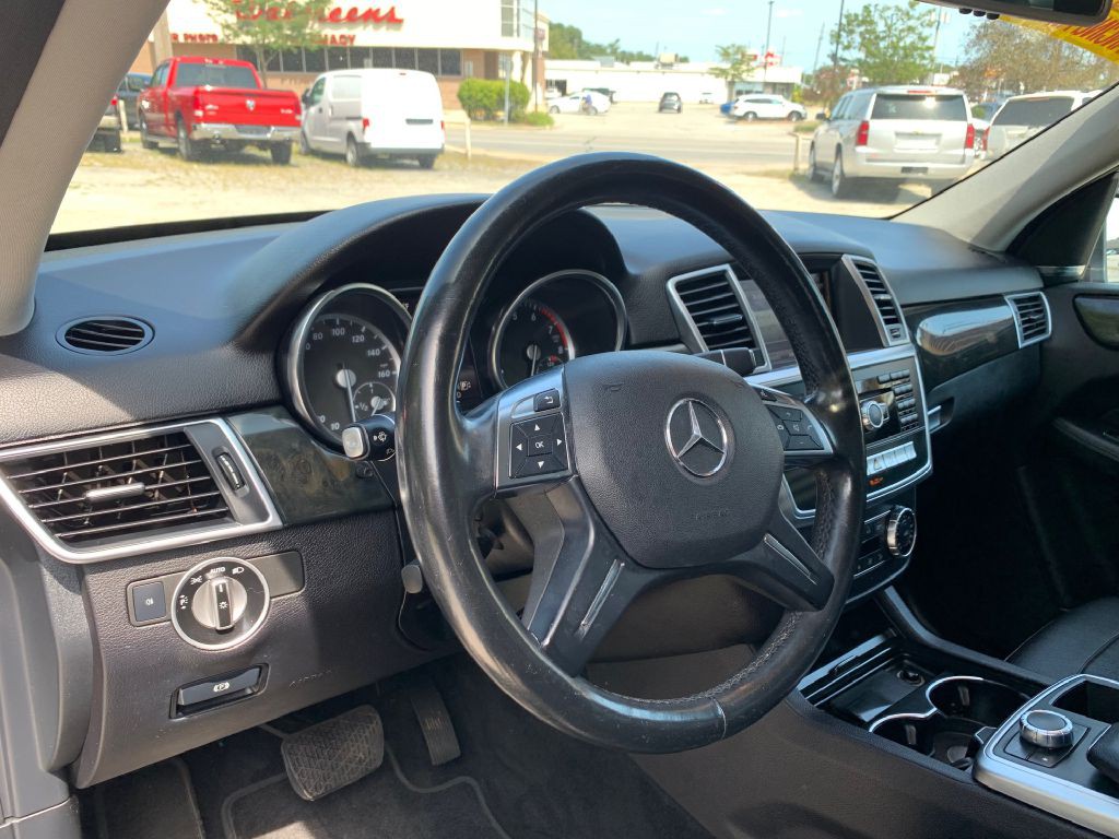 2015 Mercedes-Benz M-Class Image 9
