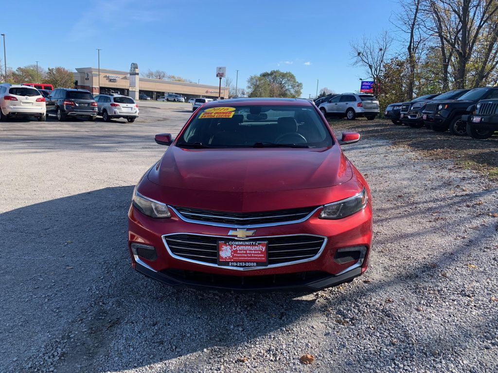 2016 Chevrolet Malibu Image 2