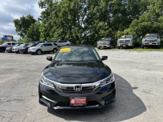 Image for 2017 Honda Accord LX ID: 6160166