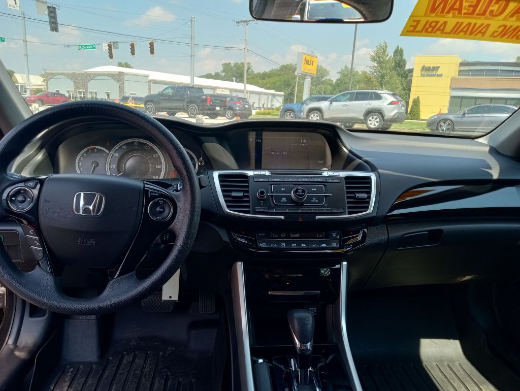 2017 Honda Accord Image 9