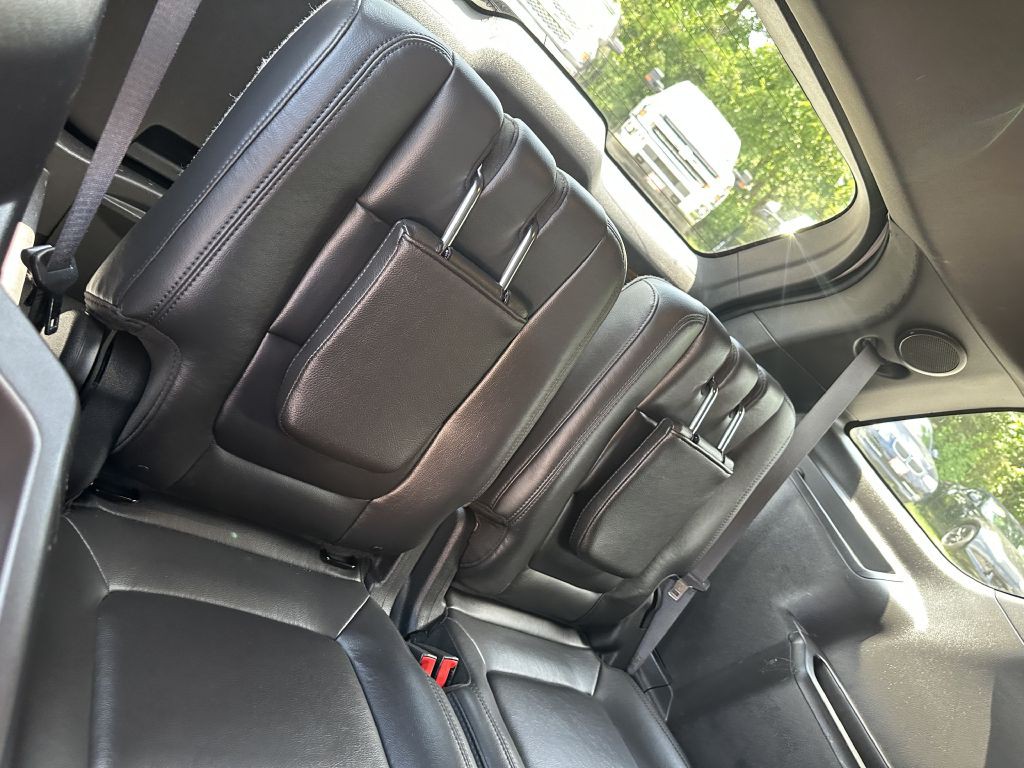 2015 Ford Explorer Image 22