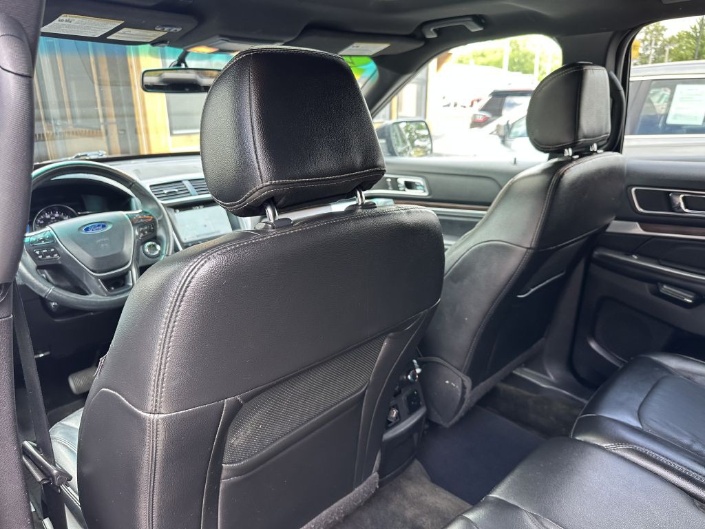 2017 Ford Explorer Image 11