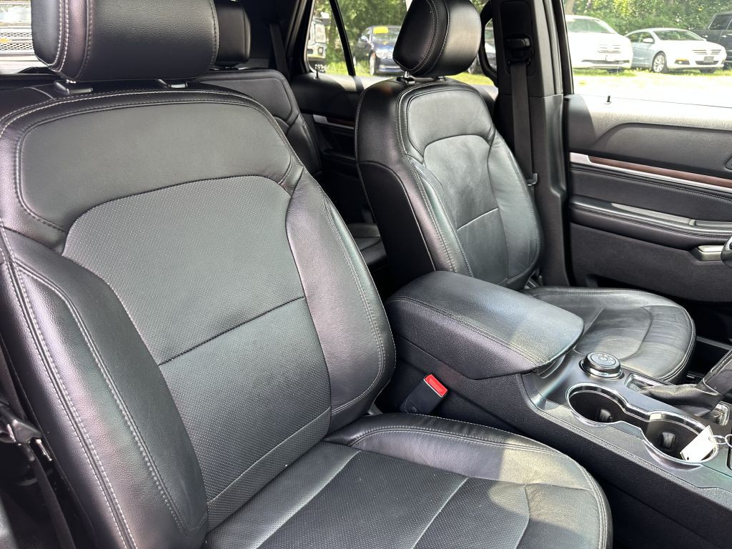 2017 Ford Explorer Image 17