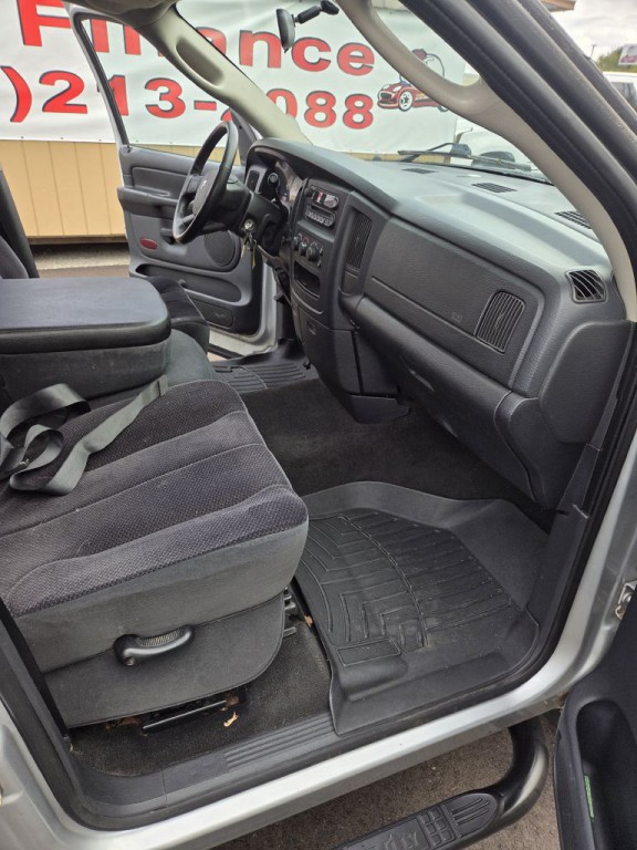 2005 Dodge Ram 2500 Image 13