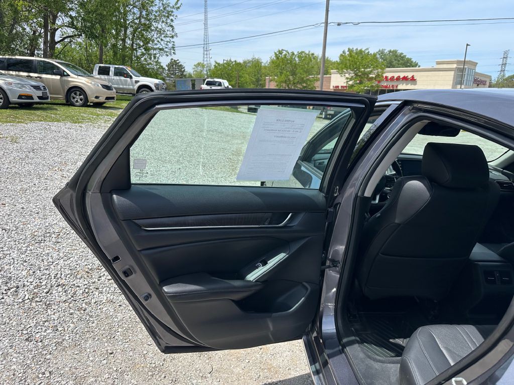 2019 Honda Accord Image 10