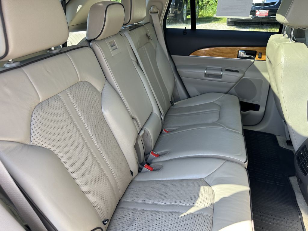 2013 Lincoln MKX Image 18