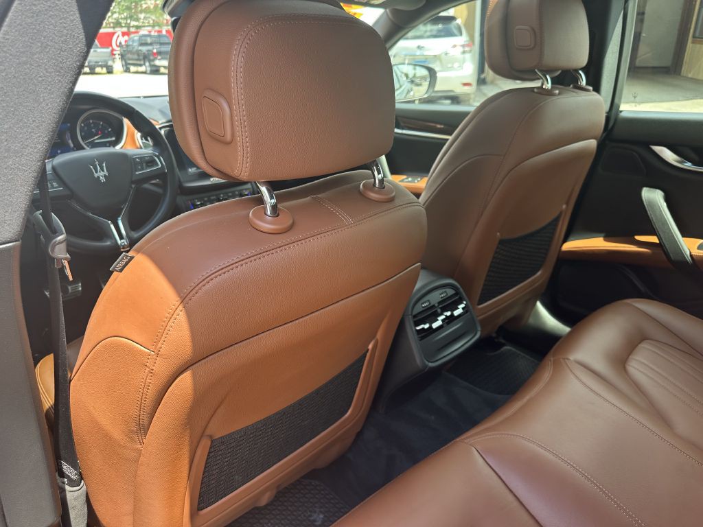 2017 Maserati Ghibli Image 11