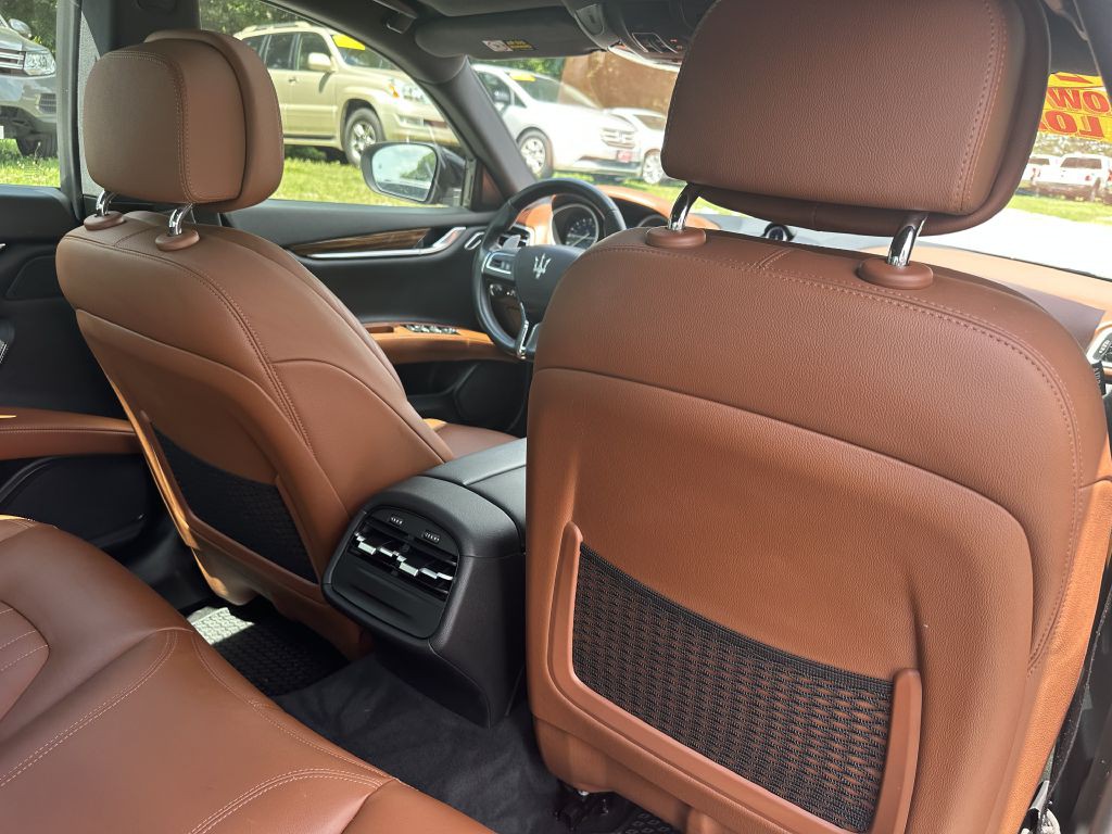 2017 Maserati Ghibli Image 17
