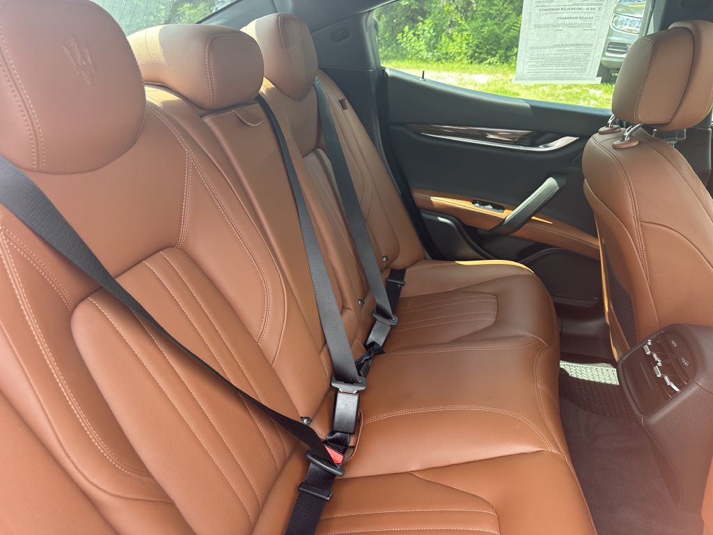 2017 Maserati Ghibli Image 18
