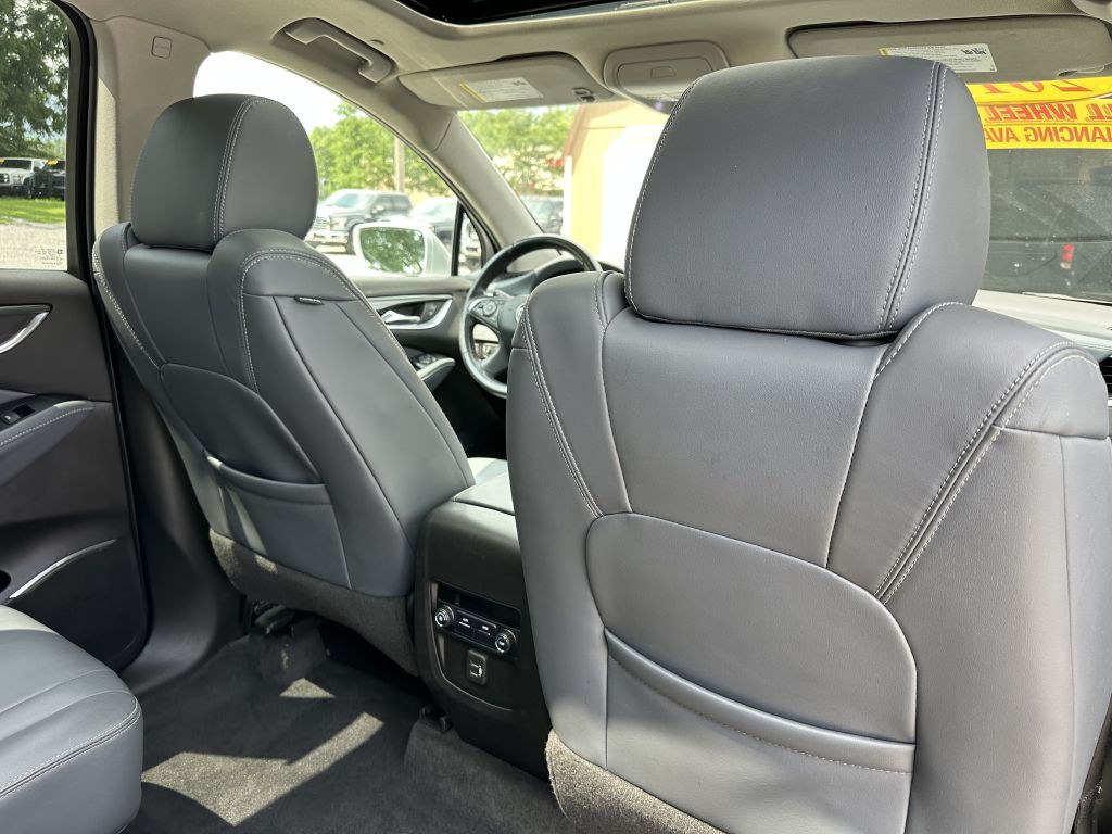 2019 Buick Enclave Image 19