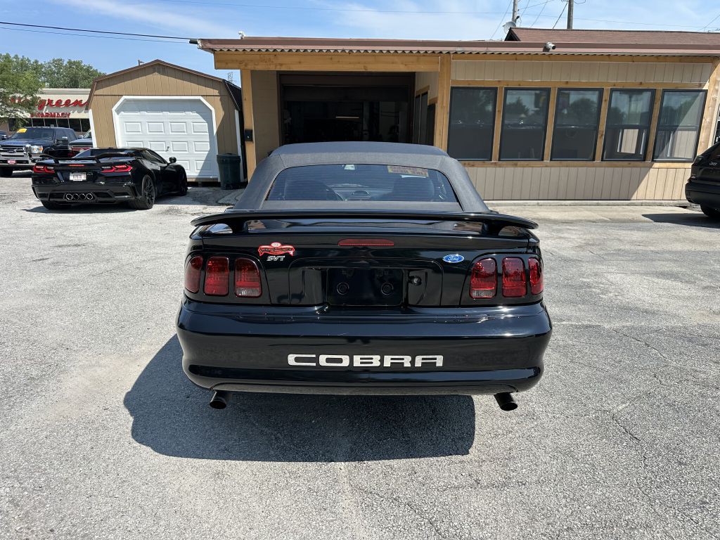 1996 Ford Mustang Image 4