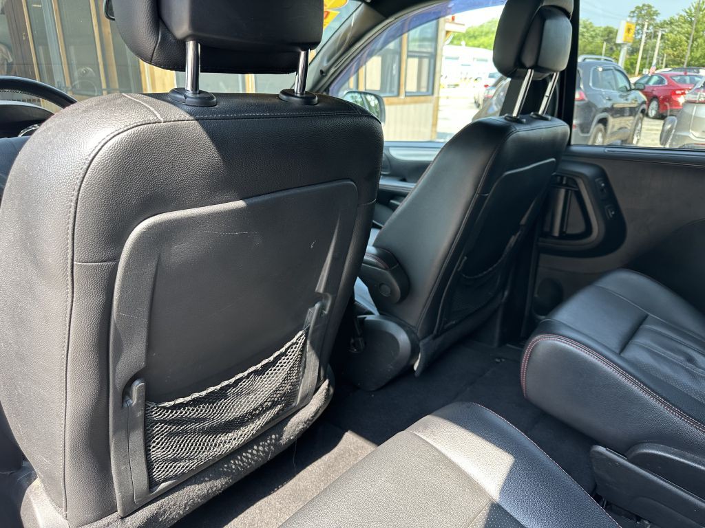 2015 Dodge Grand Caravan Image 9