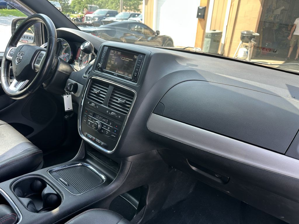 2015 Dodge Grand Caravan Image 13