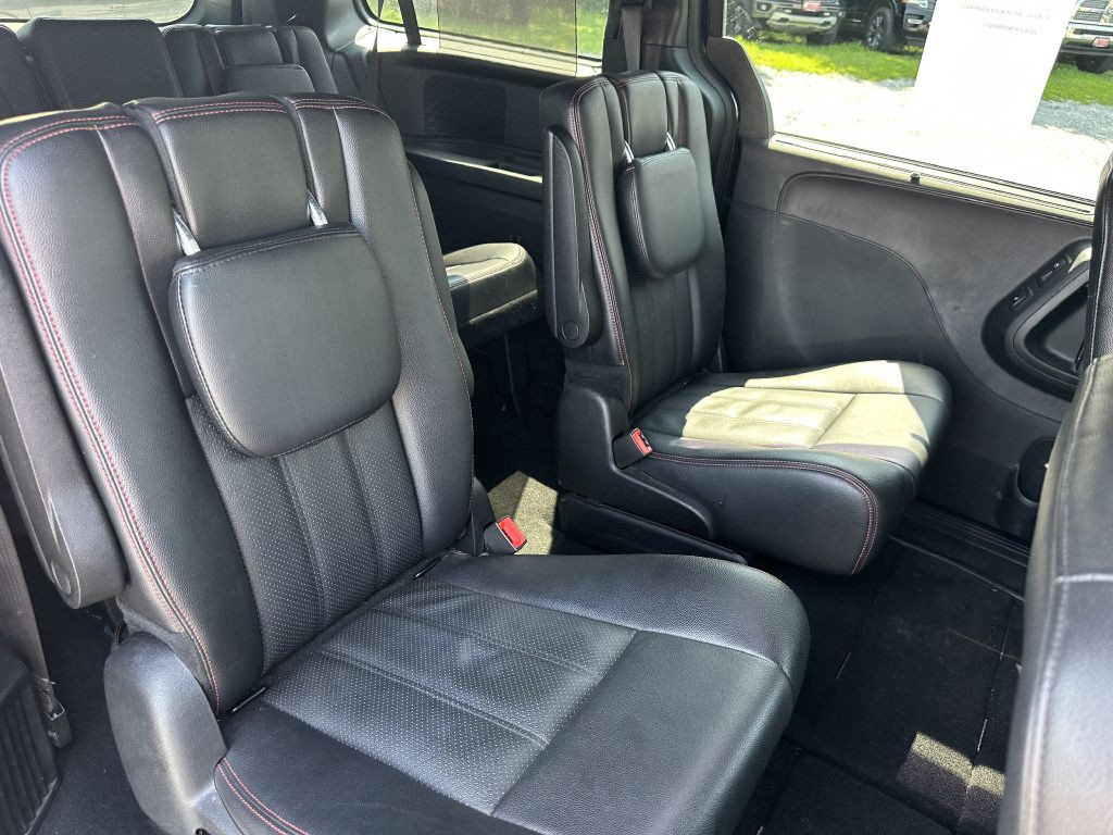 2015 Dodge Grand Caravan Image 16