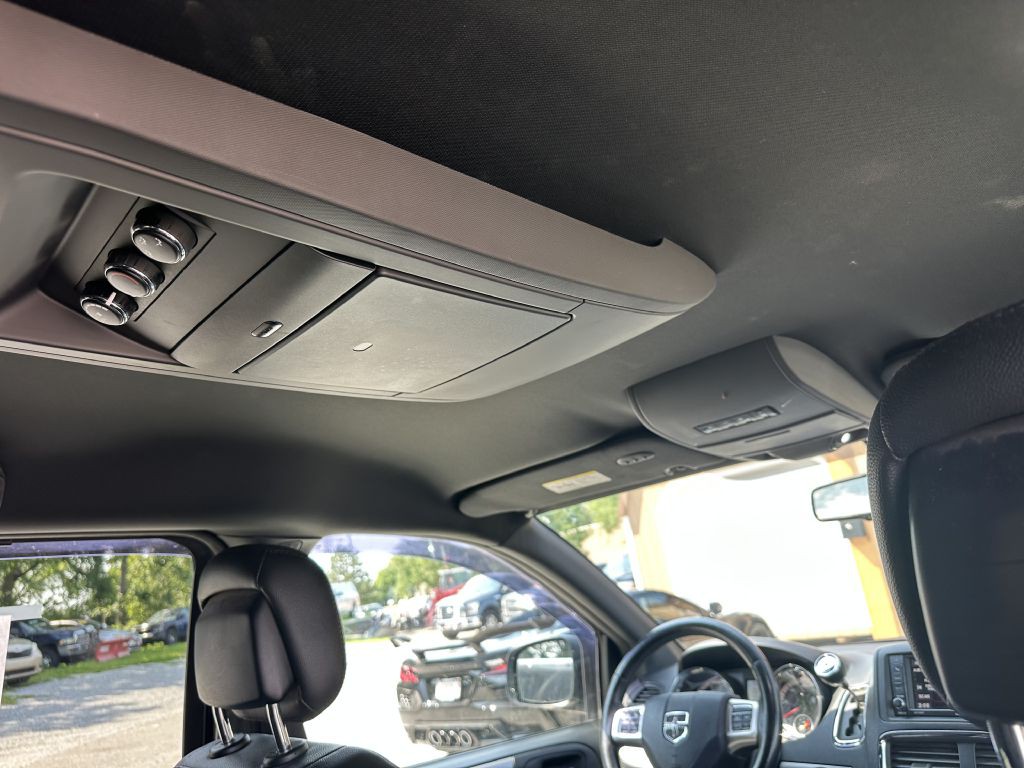 2015 Dodge Grand Caravan Image 20