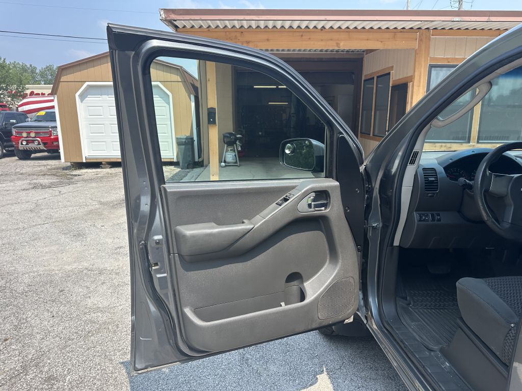 2007 Nissan Frontier Image 7