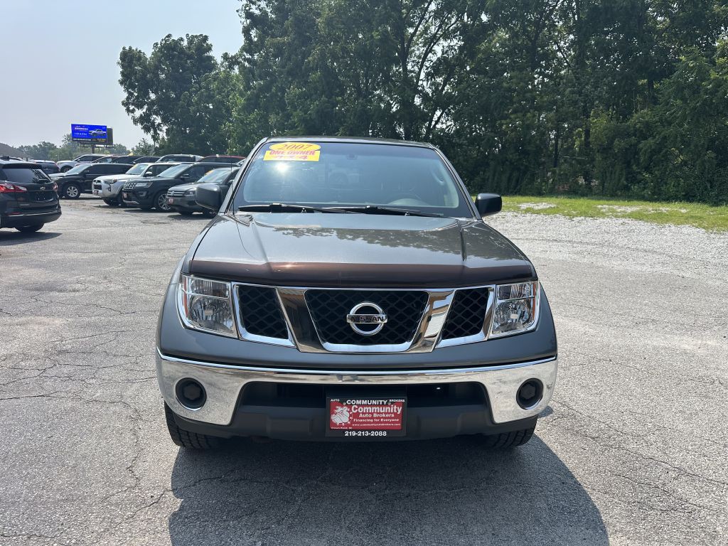 2007 Nissan Frontier Image 2