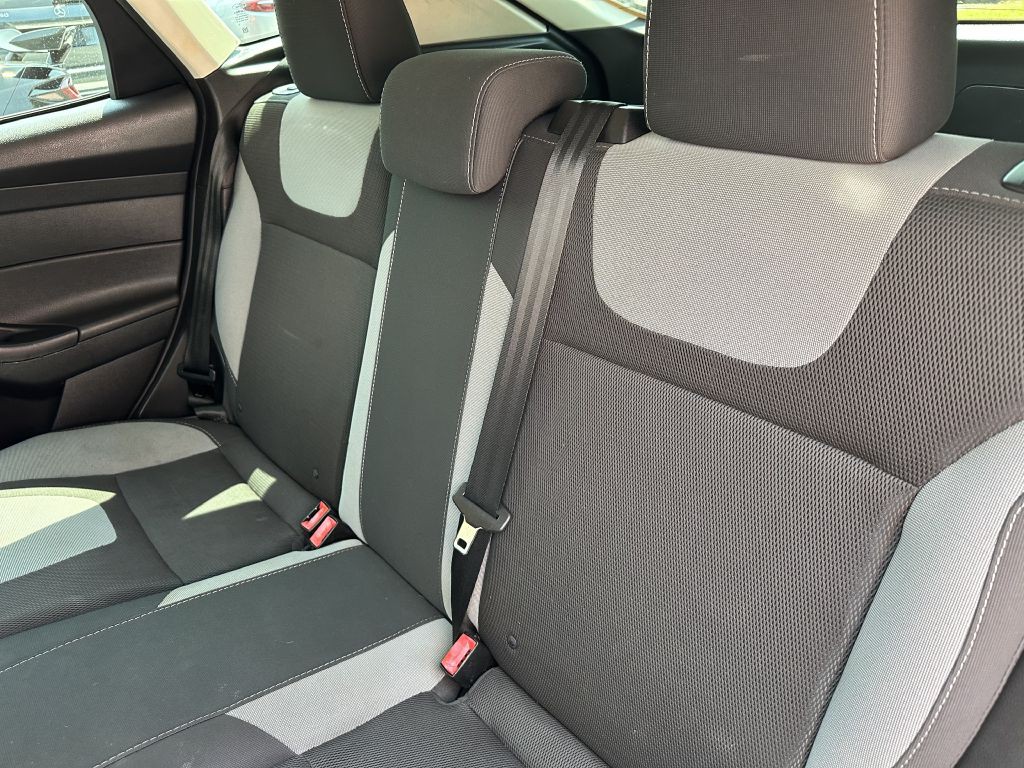 2012 Ford Focus Image 11