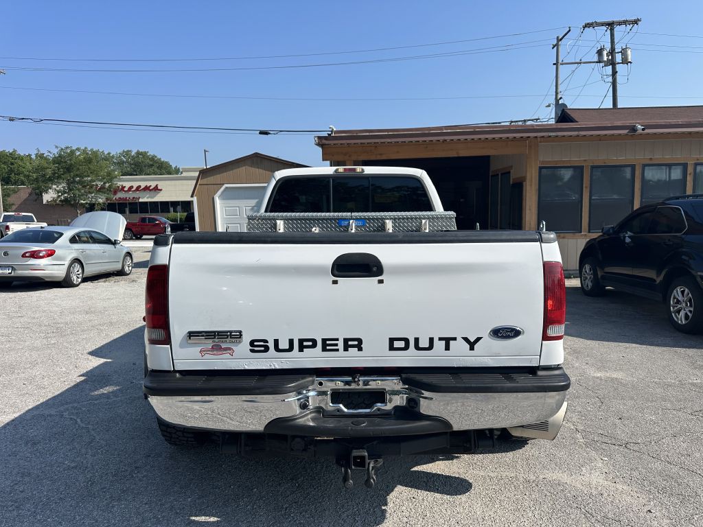 2006 Ford F-350 Image 4