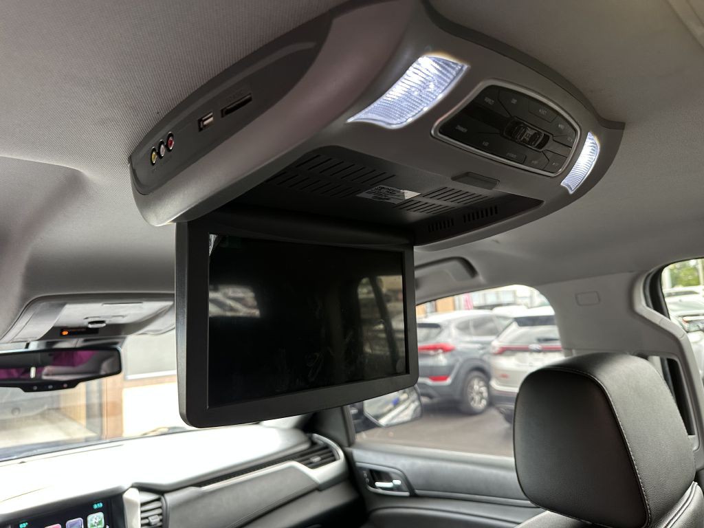 2017 Chevrolet Tahoe Image 18
