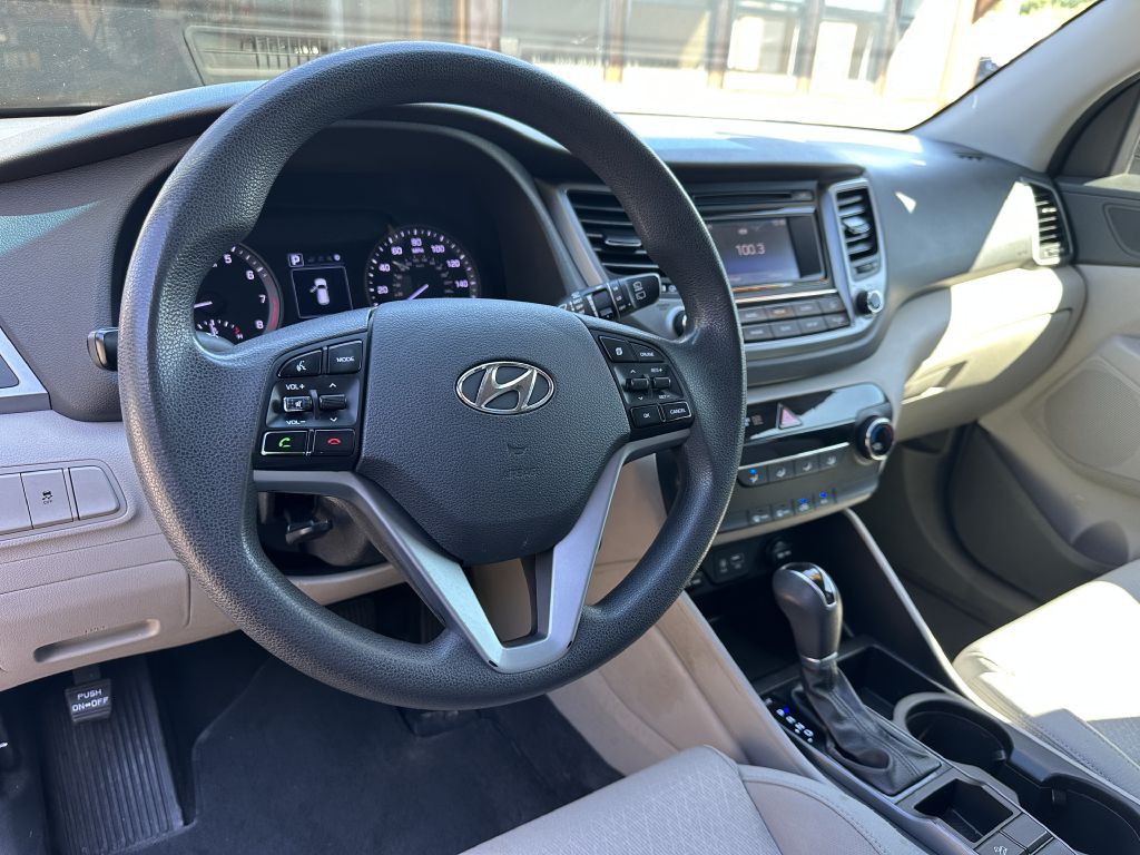 2017 Hyundai Tucson Image 8