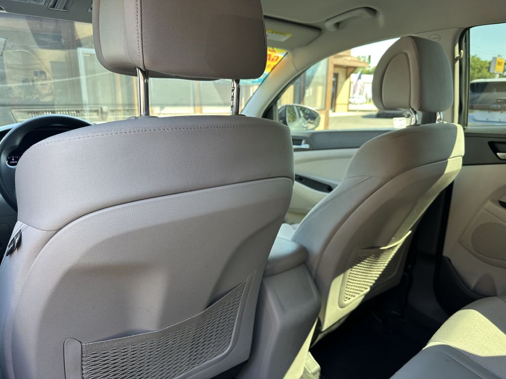 2017 Hyundai Tucson Image 12