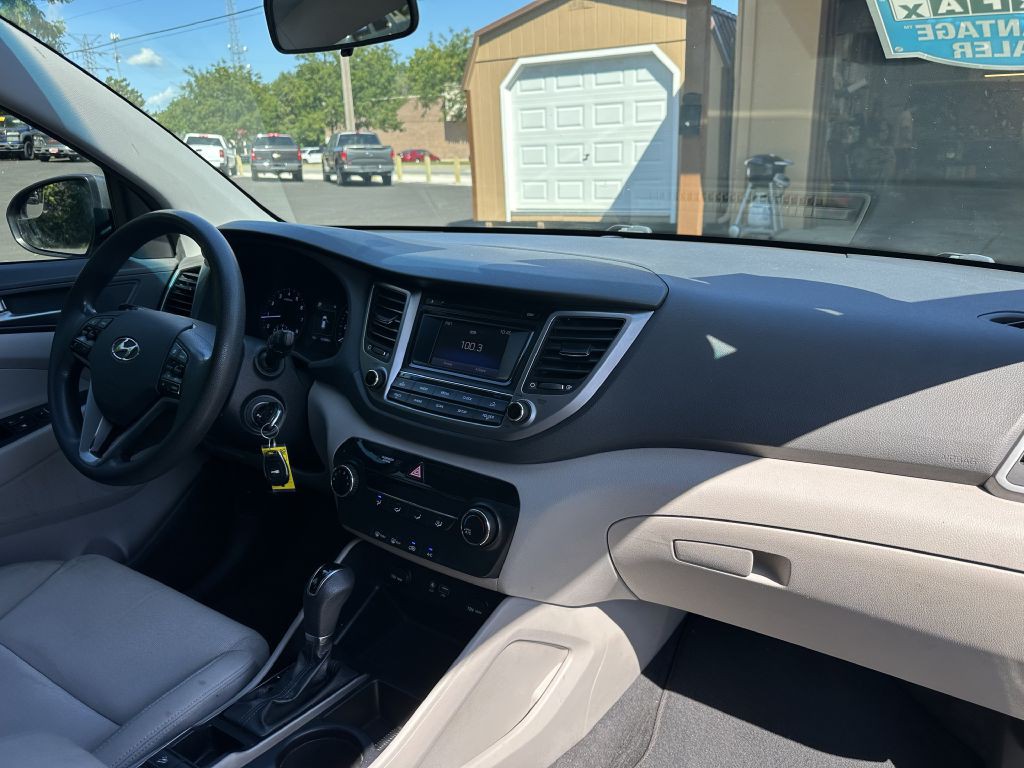 2017 Hyundai Tucson Image 15