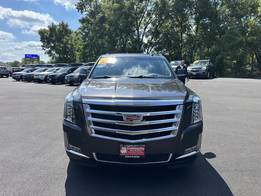 2018 Cadillac Escalade Image 2